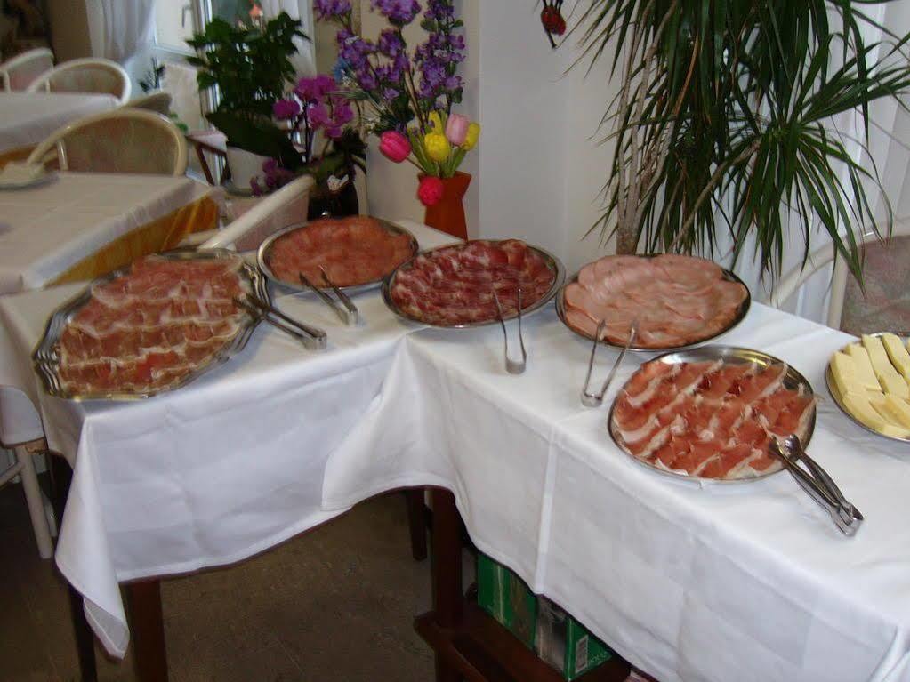 Hotel Villa Carla Градо Екстериор снимка