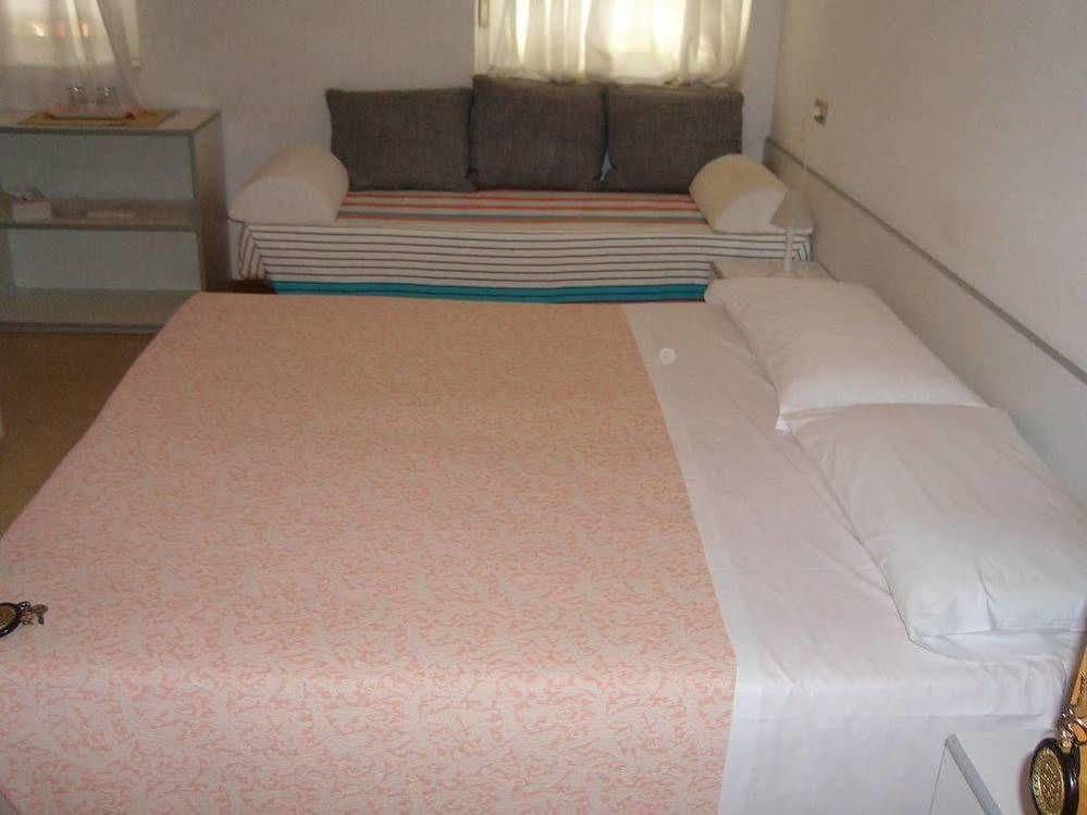 Hotel Villa Carla Градо Екстериор снимка